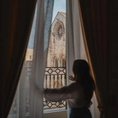 Alojamento de Acomodação e Pequeno-almoço Casa Apuliae - Cathedral View 4*